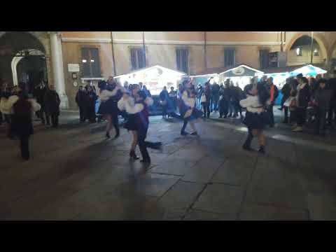 gruppo folk italiano alla Casadei (1)