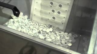 Waterfall cap feeder and sorter  model 800 000