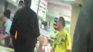 Cheeseburger Fight! Dude Gets Pissed Because He Can't Get His Burger!