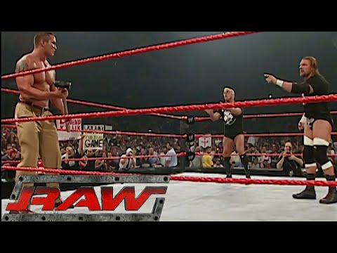 Randy Orton Tries to Attack Evolution (Randy Orton & Eric Bichoff Backstage Segment) RAW Aug 30,2004