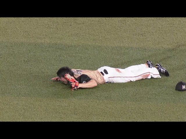【4回裏】ファイターズ・西川が魅せた!! 決死のダイビングキャッチ!! 2018/5/23 M-F