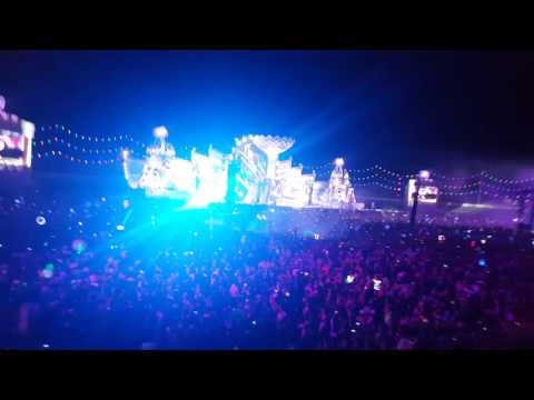 John Legend performing with Tiesto at EDC Las Vegas 2016