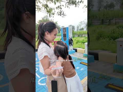 Main Ke Malang #familytime #vlog #vloganakkembar #familyvlog #vlogkesebanaye