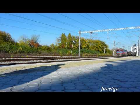 Passengers and freight trains /Trenuri de calatori si marfa Baneasa 22.10.2010
