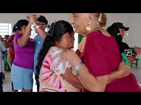 Chico Cearense e Cachorrão animando o forró dos idosos em Valença do Piauí 