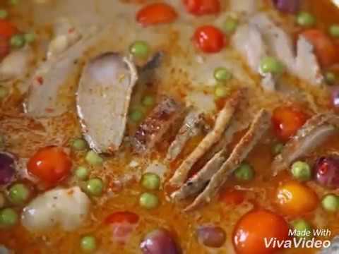 แกงเผ็ดเป็ดย่าง Roasted Duck Thai Red Curry (Kaeng Phed Ped Yang)