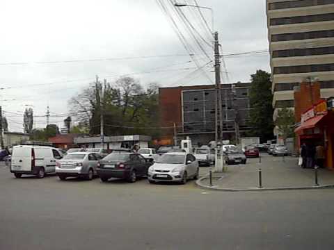 Faur Poarta 3 (B-dul Basarabia)..AVI