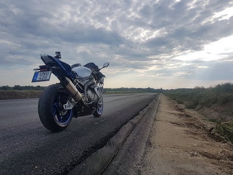 Thumbnail for BMW HP4 competition flyby raw Akrapovic sound by BMW HP4