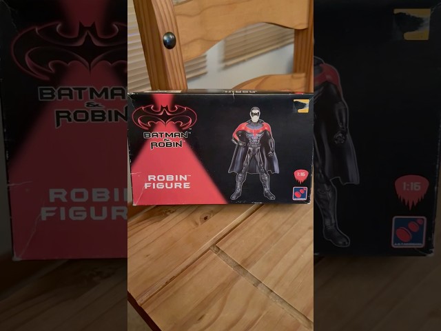 Vídeo relacionado con DC Comics Robin - playera de cosplay para niñas, 3 piezas de niño a niño grande, Negro / Rojo, 14-16