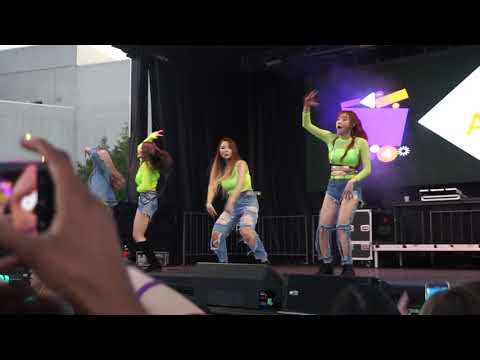 Chic Angel Hallelujeh It's Raining Men and Like it Remix fancam 20191026 KpopTogether Festival