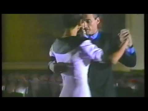 Tango DE PURO GUAPO bailan Natacha Poberaj y Fabian Irusquibelar en Buenos Aires
