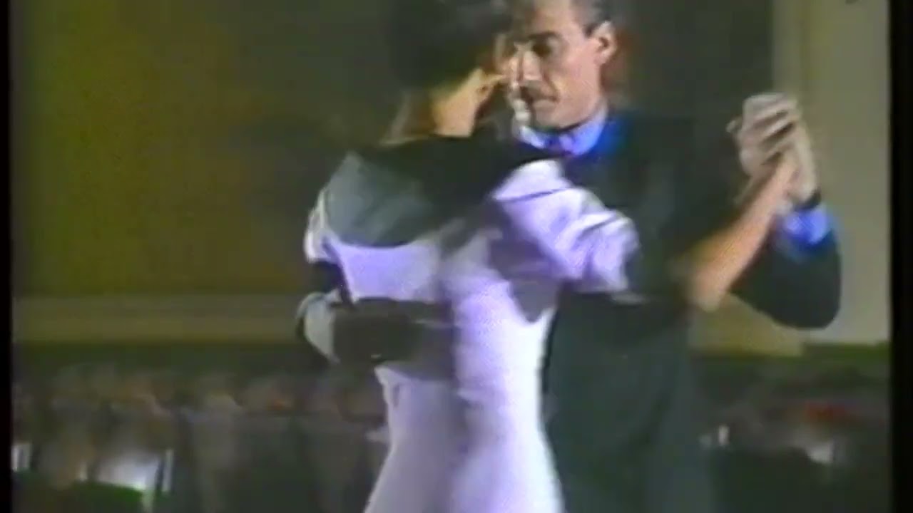 Tango DE PURO GUAPO bailan Natacha Poberaj y Fabian Irusquibelar en Buenos Aires