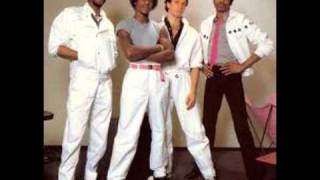 B.B & Q Band-Riccochet