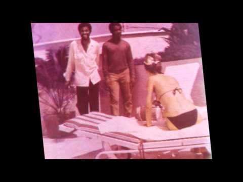 AfroRock, Wini & Fefe - La Fleur Ou Le Temps