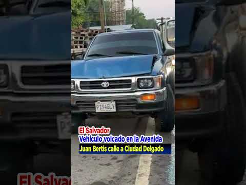 Guatemala  - Triple colisión se registra en la vuelta del niño, Santa Cruz Mulúa #Retalhuleu