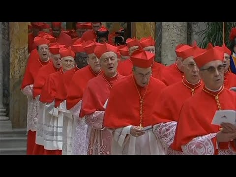 Pédocriminalité dans le clergé catholique : l'Italie face à la loi du silence