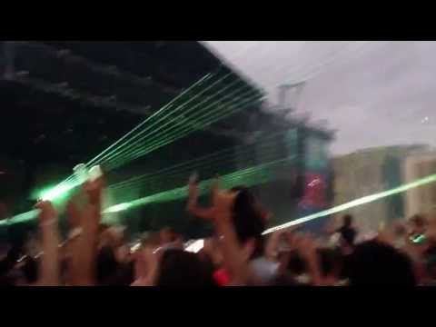 Avicii - Wake me up at EDC London 2013