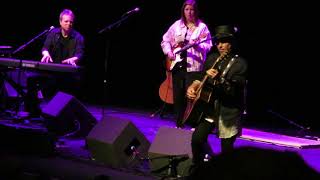 Nils Lofgren Feat. Julie Laupstad - Code Of The Road (Live)