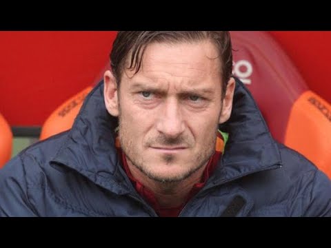 Totti 'fermati e chiedi scusa': i vip criticano l'intervista su Ilary Blasi. Chi ha commentato