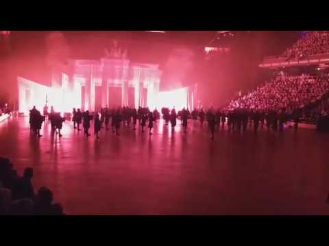 Berlin Tattoo 2019 - Berlin Tattoo Massed Pipes and Drums -Highland Cathedral