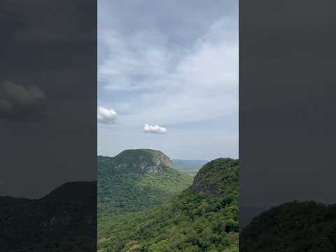 El descargo de Jennifer en la cima del Cerro Hu - Paraguari, Paraguay