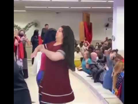Tem Labareda De Fogo Na Igreja - Wanessa Wolf
