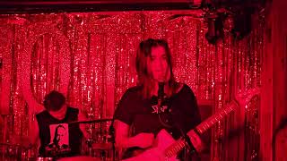 Skating Polly - Queen For A Day - Live @ Moth Club London UK