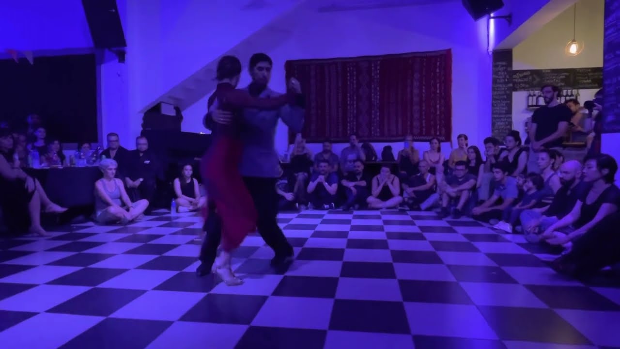 Video thumbnail for Élise Barbot y Roque Bravo @ Practica Gallo Rojo 1/21/23 #2