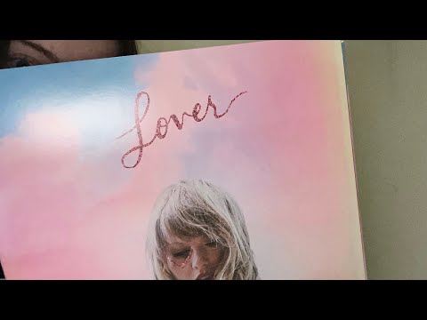 ASMR Tapping and Tracing on Vinyl Record. #asmr #tingles #tapping