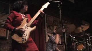 Screaming Females - "Starve the Beat" - The Screaming Females Story - Jeb Banegas Films