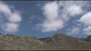 preview picture of video 'Paragliding in Tenerife Taucho october 2009'