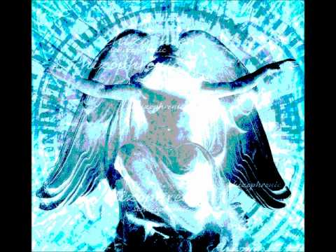 DJ Paul vs  DJ Distortion - The Battle Has Begun