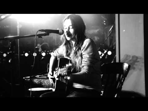 LEO GOLDEN CHILD FT. ABI FOSTER - LULLABY