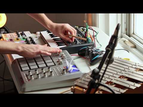 Gramofaune - Paper Crane (live take) Beatstep Pro + Microbrute