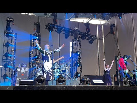 The Smashing Pumpkins - Zoo Station (U2 cover) - (Live Berlin 2024) 4K