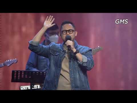 Kutinggikan NamaMU YESUS - KAU bertahta atas pujian umatMU