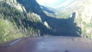 preview picture of video 'Idaho Backcountry Flying Cessna 172 H Landing Upper Loon Idaho'