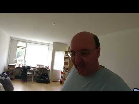 MongoTV_6236 - Kigger På Flyttekasser i Forstue Stået 7 År - Del 117 - Så Er Det Fredag og Weekend