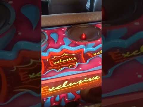 Playboy Hungria e krawk