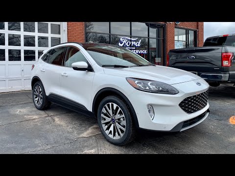 Virtual tour new 2020 Ford Escape Titanium