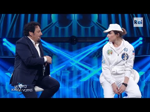 Enrico Brignano intervista "Astromartina" -  Un'ora sola Vi vorrei 13/04/2021