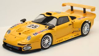 Tamiya Porsche 911 GT1 street version (Tamiya 1/24 model kit)