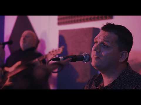 Showtime Band - Strah me da te volim (cover)