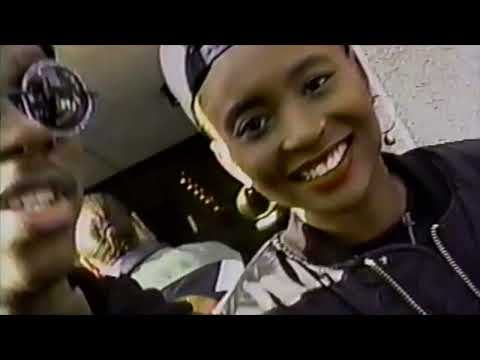 Queen Latifah, Naughty By Nature Flavor Unit on Pump It Up (1991)