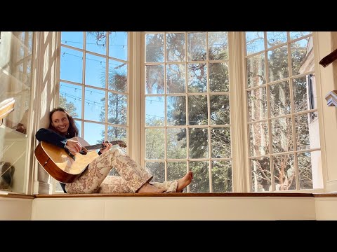 Abigail Dowd - Beautiful Day (Official Music Video)