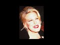 Bette Midler – HAPPINESS IS A THING CALLED JOE (Live 1995) - The Divine Miss M Fan Site - Bed.Of.Roses Bette Midler – HAPPINESS IS A THING CALLED JOE (Live 1995)