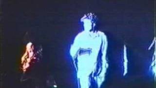 05 - Rage Against The Machine - Killing In The Name (Live)