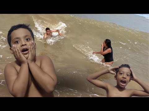 DIVERSÃO NA PRAIA EM FAMILIA!!!
