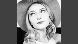 Kadr z teledysku Moonlight in Vermont tekst piosenki Caity Gyorgy Quartet