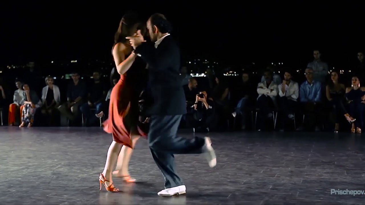 Ciccio Aiello & Sofia Galanaki 1:02 энтрада болео, болео вперёд